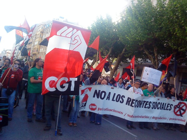 Miles en la Huelga y Manifestación en Defensa de la Escuela Pública