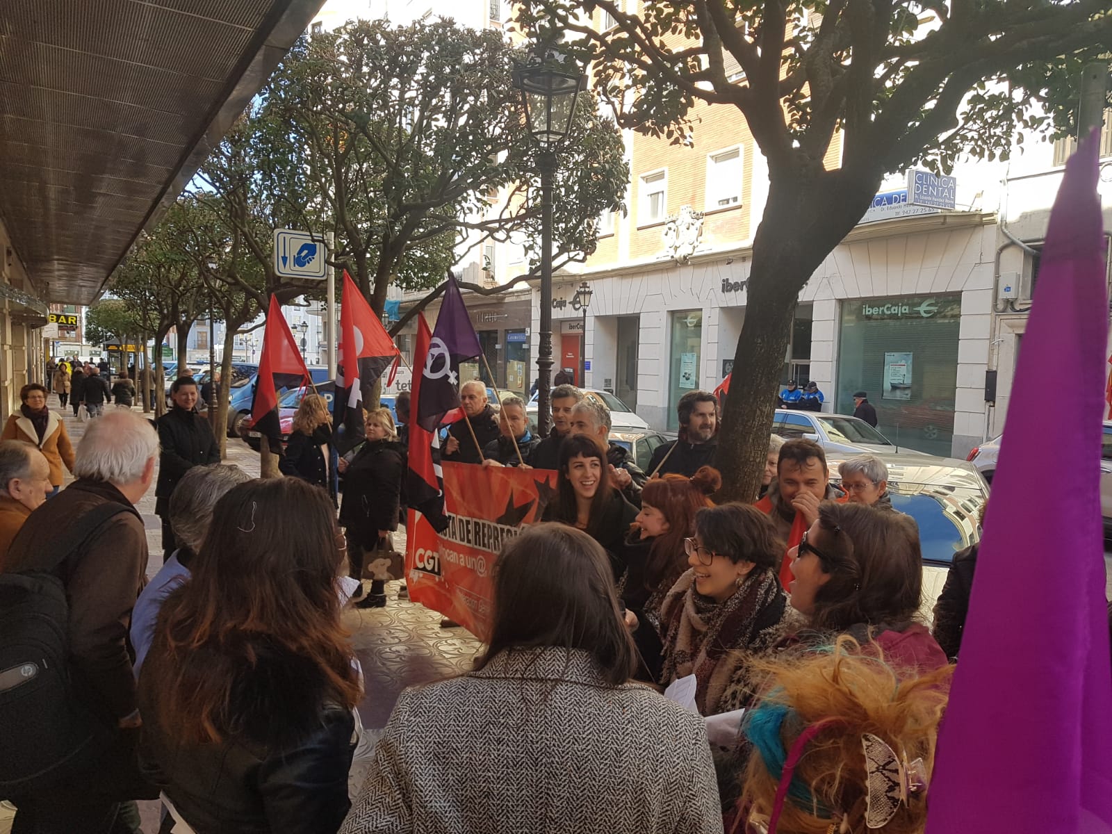 DENUNCIA DE DESPIDOS DE MUJERES TRABAJADORAS de HOSTAL BURGOS